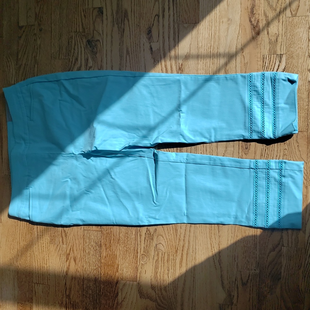 (8) NWT Chico's So Slimming Brigitte Novelty Slim Cropped Pants Stretch Bohemian